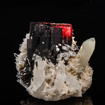 Hubnerite and quartz #22845